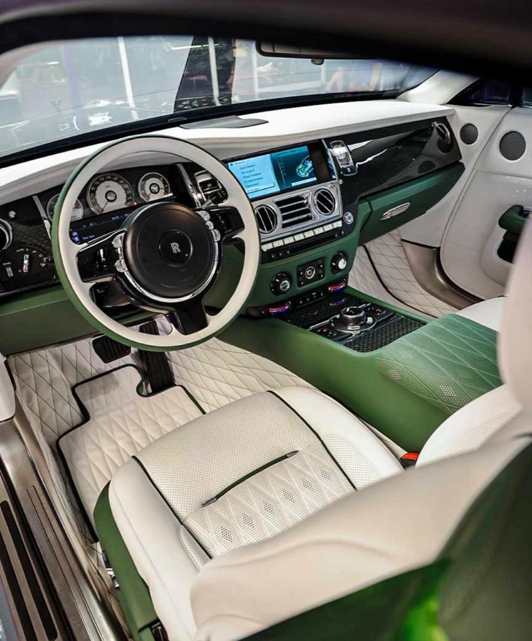 Steering Wheel & Dashboard Customization